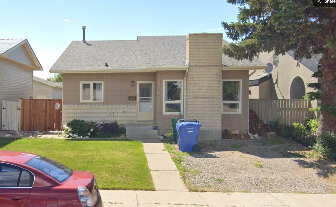 26 Beaverpond Court N  Lethbridge AB T1H 5Y9 photo