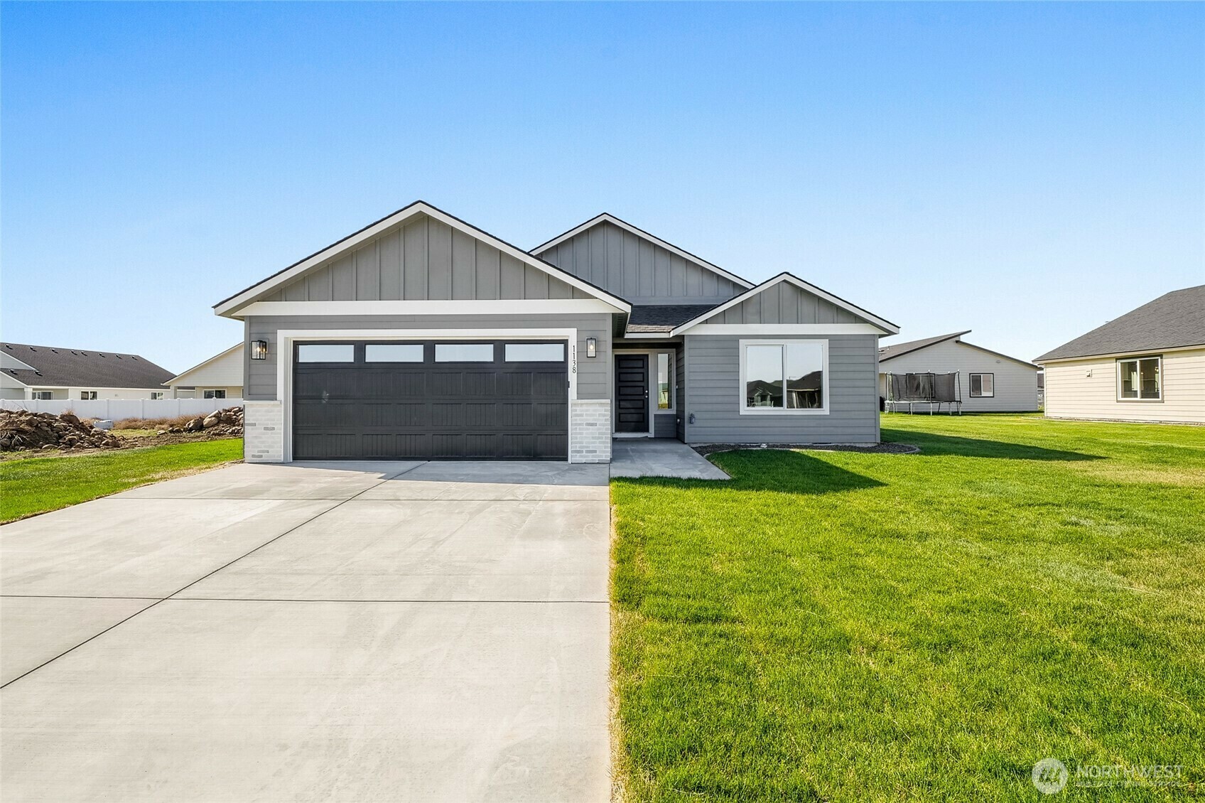 Property Photo: 1138 8th Avenue NE WA 98823