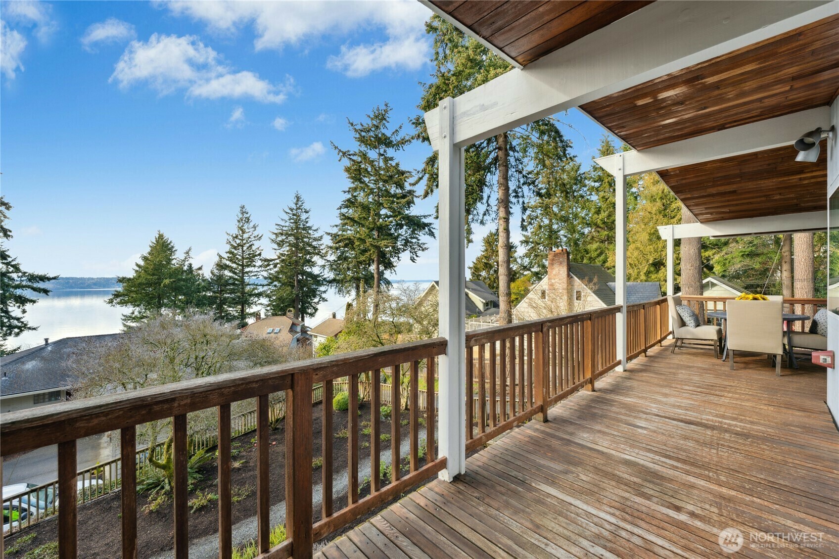 Property Photo:  14605 SW 25th Avenue SW  WA 98166 