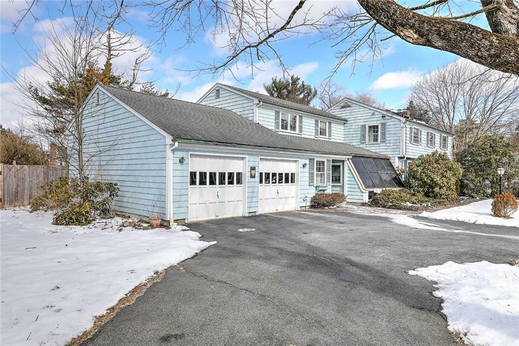 Property Photo:  6 Governor Bradford Drive  RI 02806 