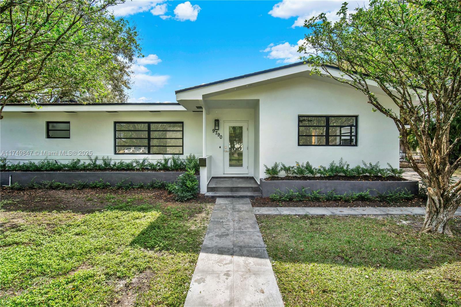 Property Photo:  9790 SW 136th St  FL 33176 