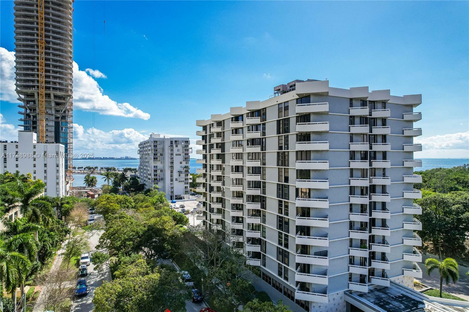 Property Photo:  2501 Brickell Av 201  FL 33129 