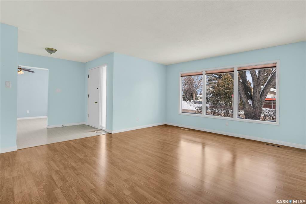 Property Photo:  132 Rupert Drive  SK S7K 1B3 