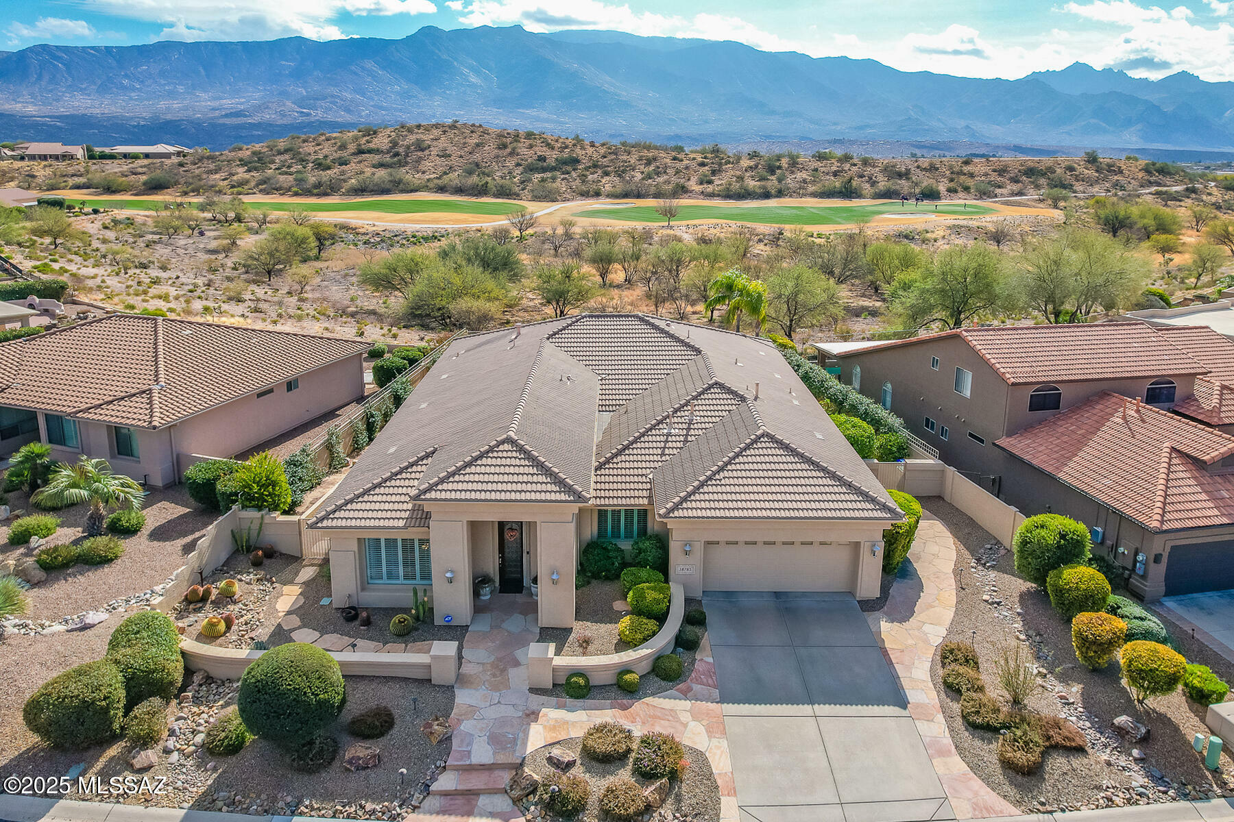 Property Photo:  38785 S Sand Crest Drive  AZ 85739 