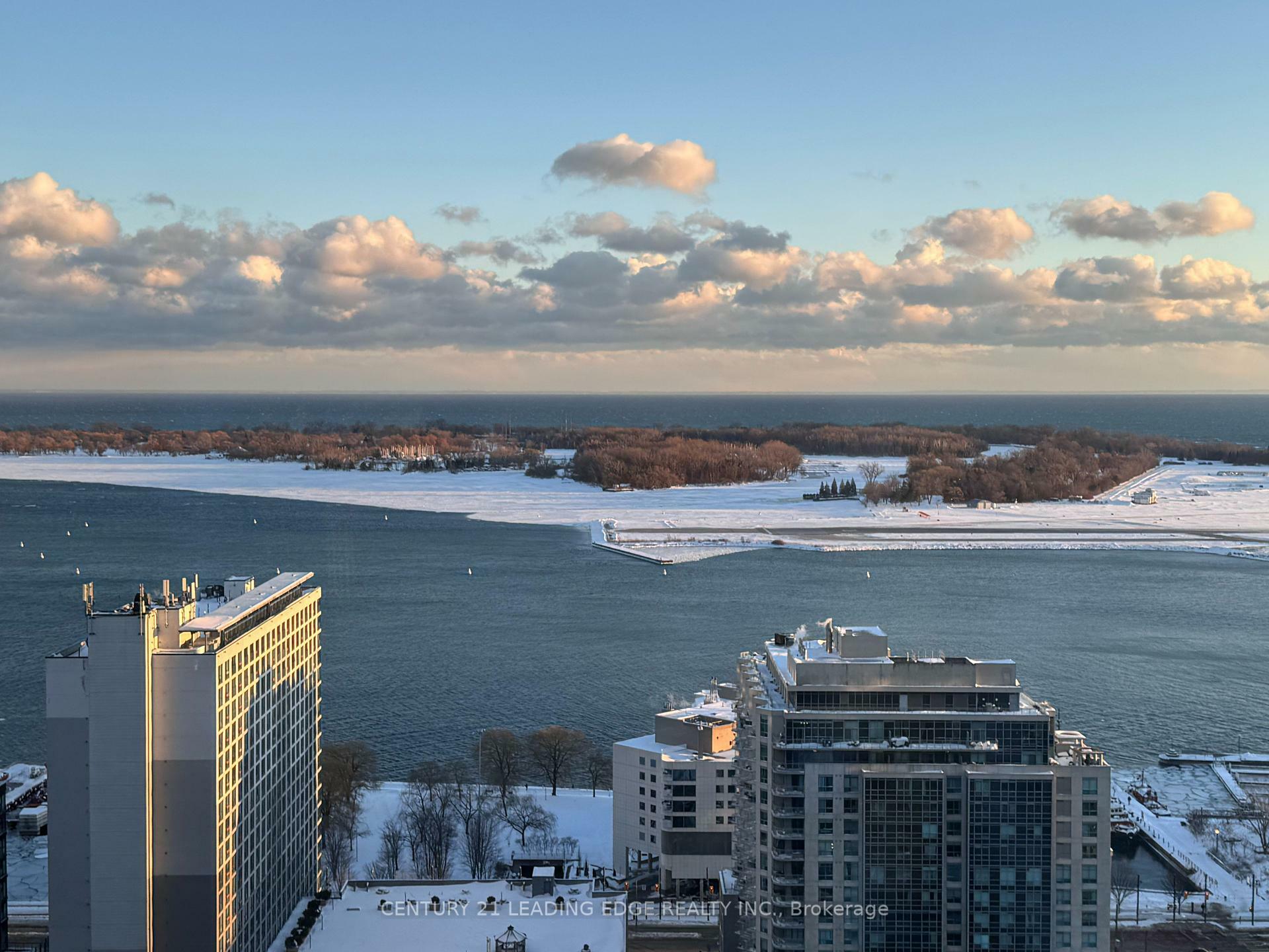 Property Photo: 10 Navy Wharf Court 3511 ON M5V 3V2
