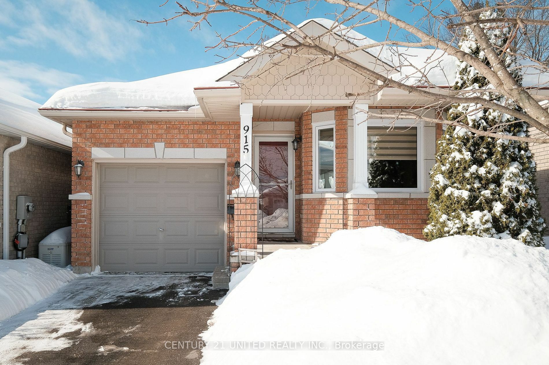 Property Photo:  915 Ralphson Cres  ON K9J 8R5 