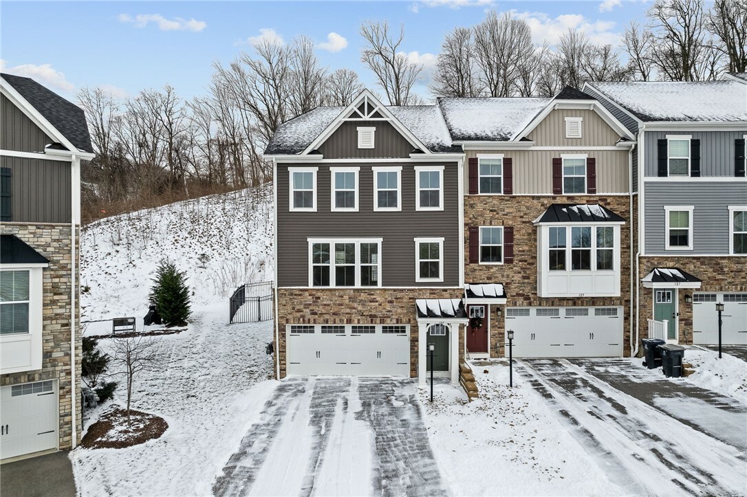 Property Photo:  123 Moyer Hill Dr  PA 16066 