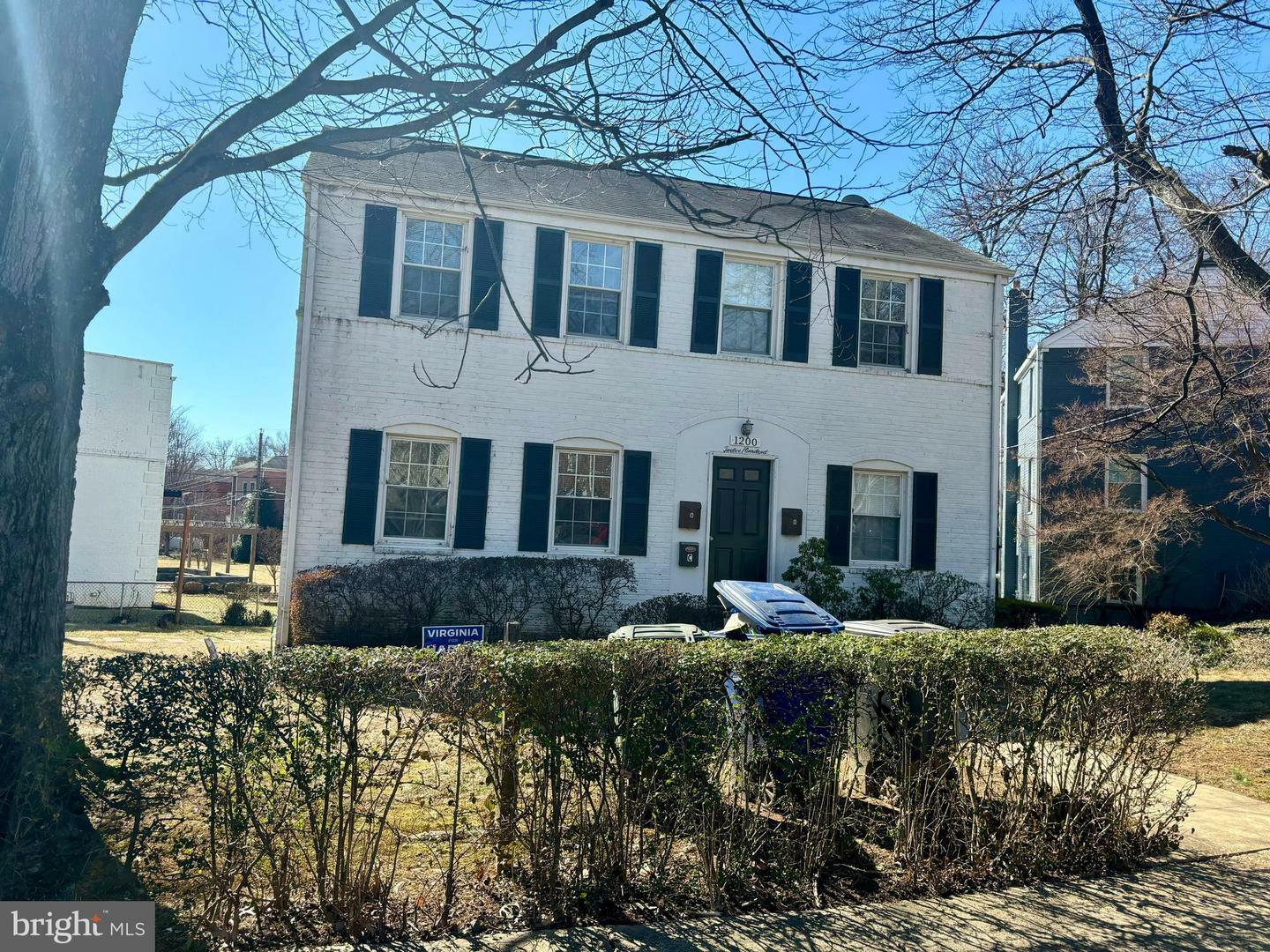 Property Photo: 1200 N Kennebec Street VA 22205