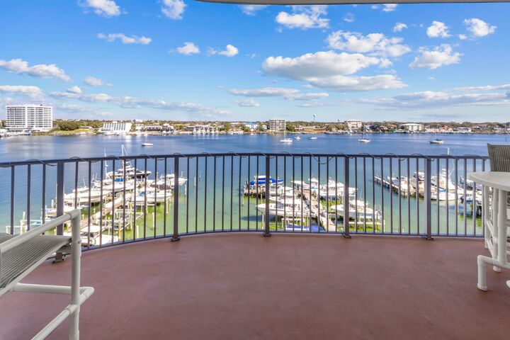 Property Photo: 211 Durango Road Unit 615 FL 32541