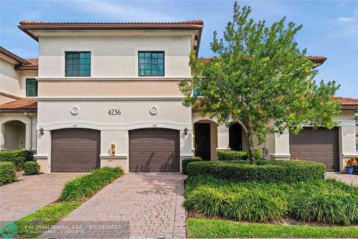 Property Photo:  4236 N Dixie Hwy 132  FL 33334 