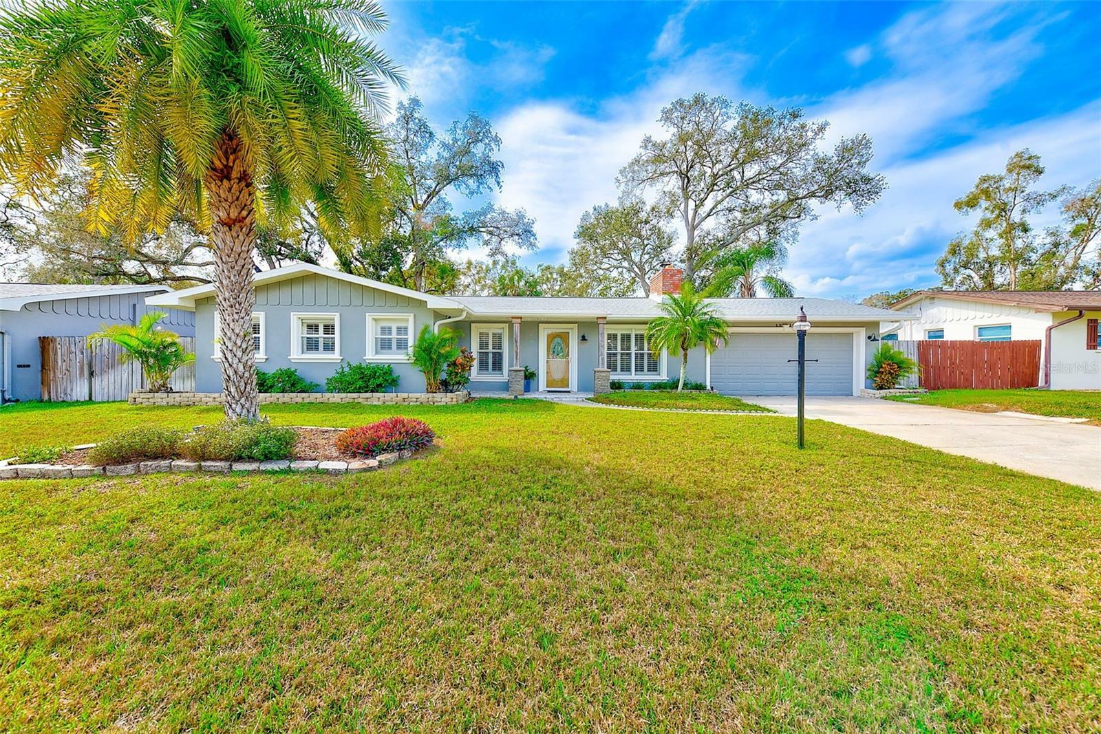 Property Photo:  1218 Wellington Drive  FL 33764 