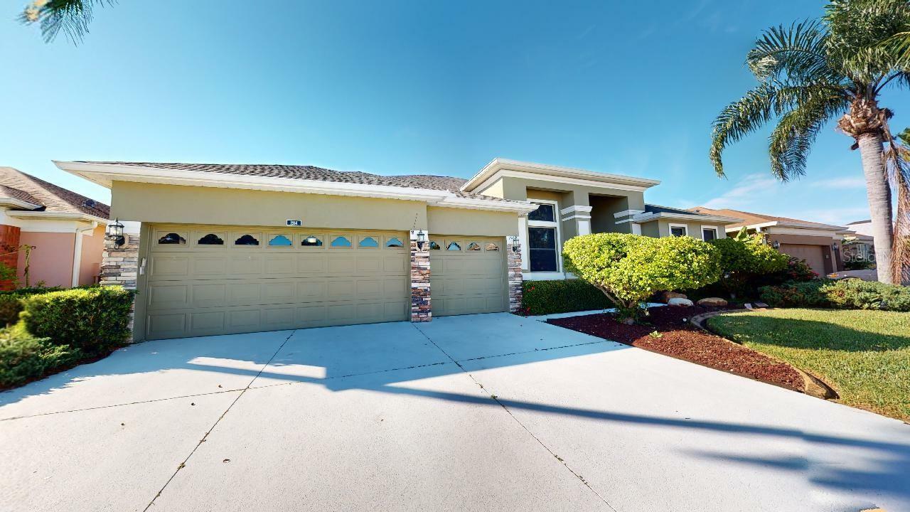 Property Photo: 1914 Crown Hill Boulevard FL 32828