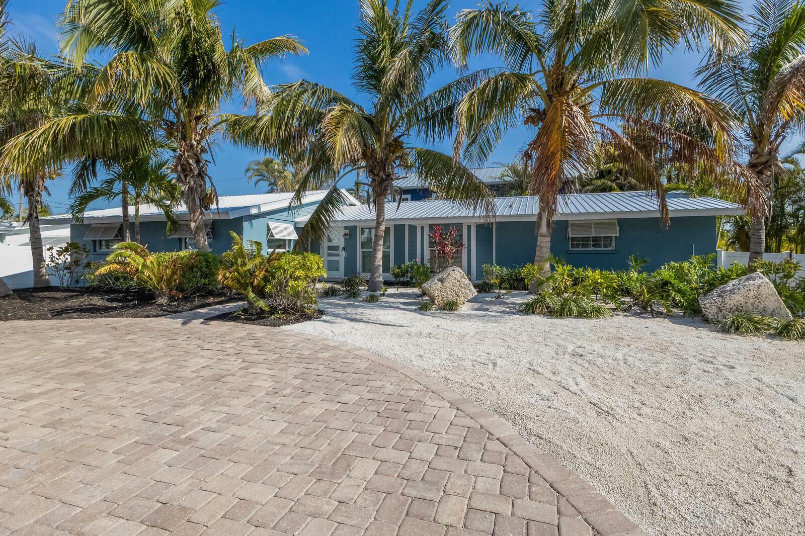 Property Photo:  6201 Holmes Boulevard  FL 34217 