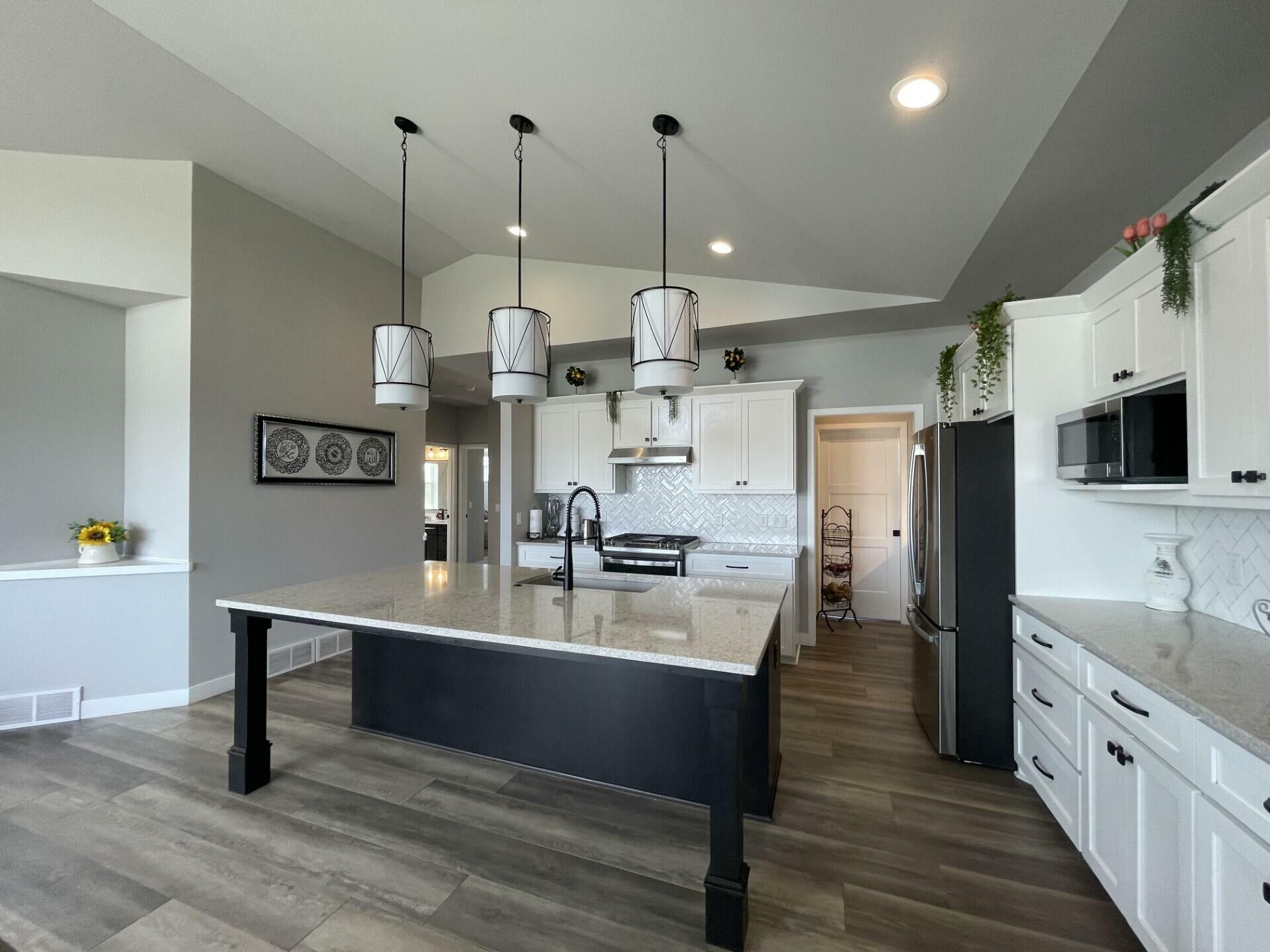 Property Photo: 10588 N Coneflower Ct WI 53097