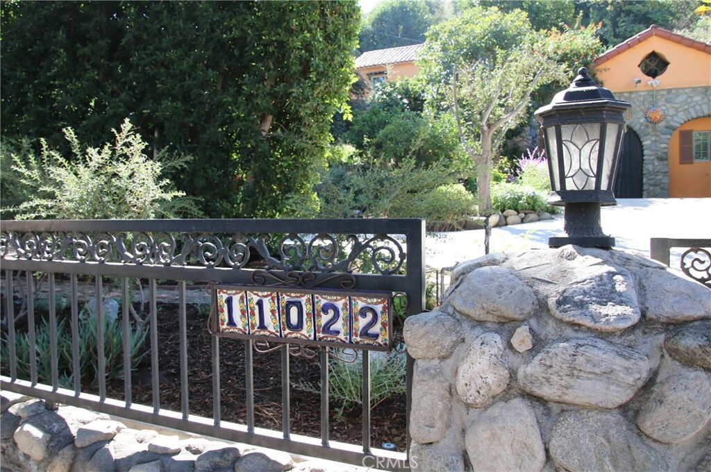 Property Photo: 11022 Fruitland Drive CA 91604
