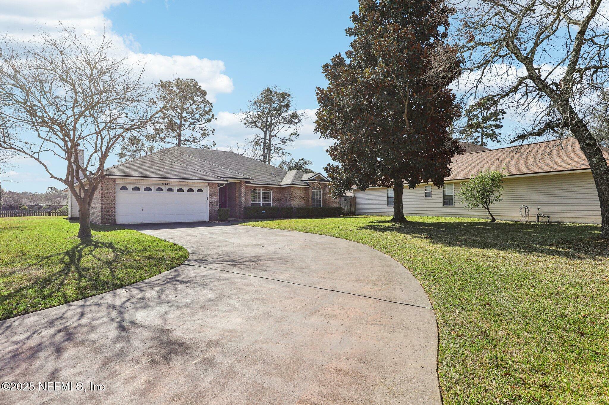 Property Photo:  4347 Crooked Creek Drive  FL 32224 