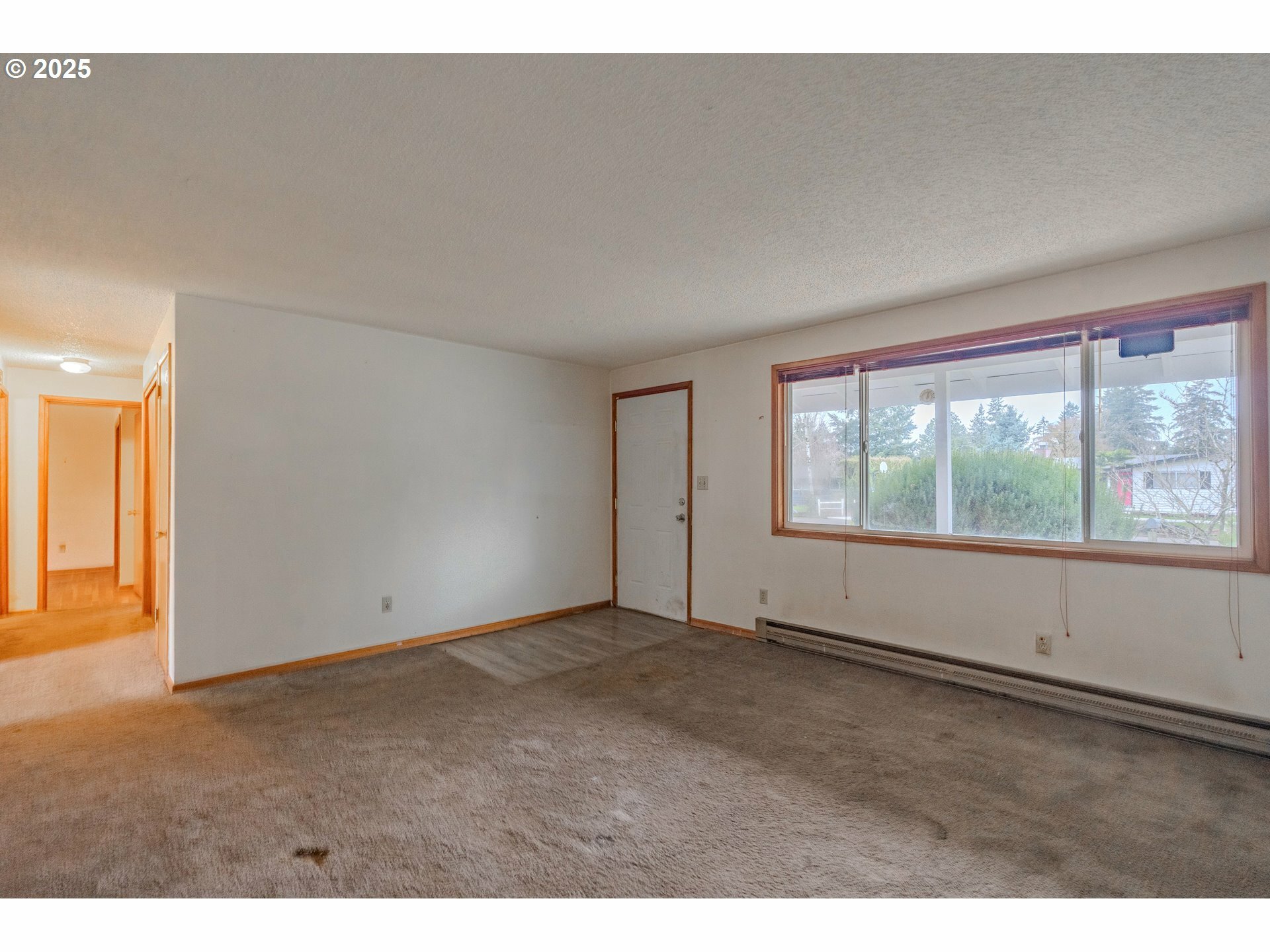 Property Photo:  807 SE 105th Ave  WA 98664 