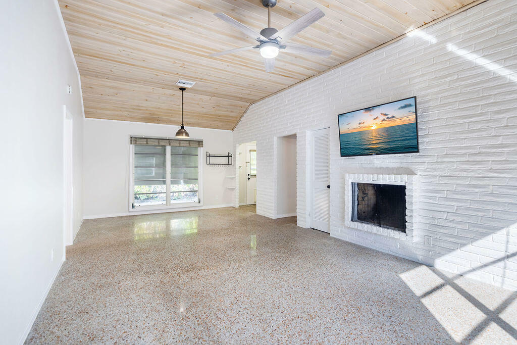 Property Photo:  1225 George Bush Boulevard 8  FL 33483 