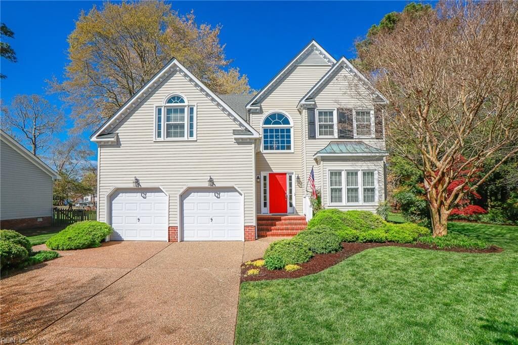 Property Photo:  105 Brighton Cir  VA 23696 