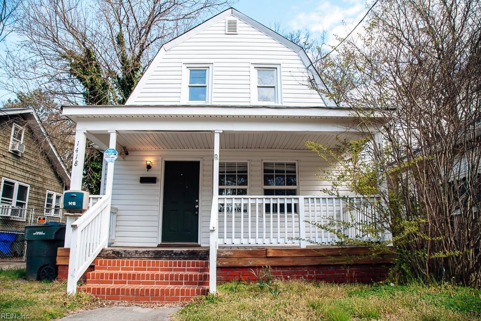 Property Photo:  