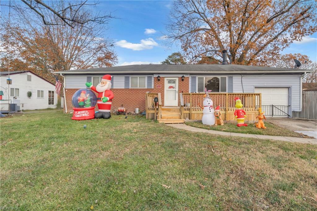 Property Photo: 352 Lineberry VA 23452