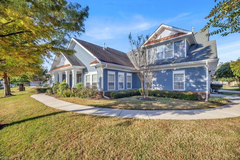 Property Photo: 1400 Thistlewood Ct VA 23320