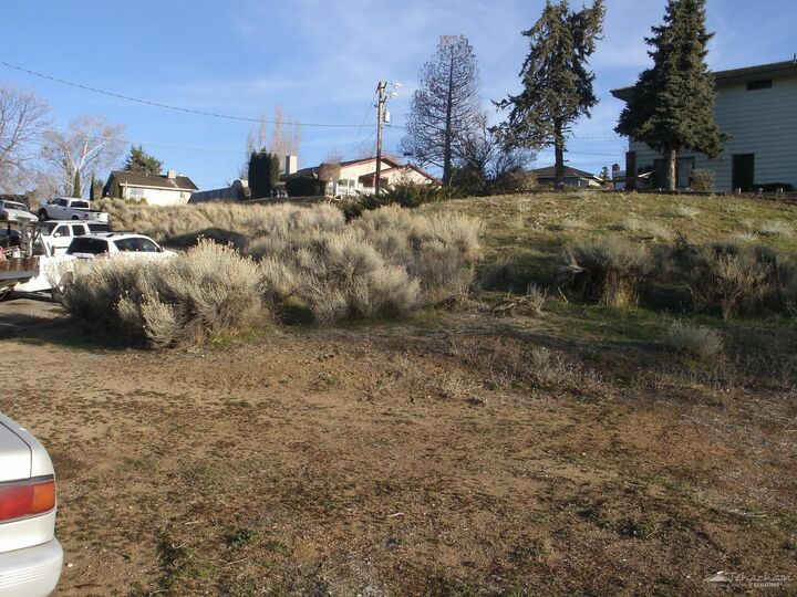 Property Photo:  22541 Shine Court  CA 93561 