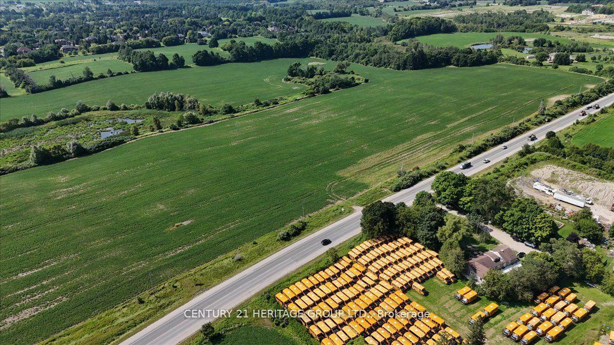 Photo de la propriété:  6523 Bloomington Rd  ON L4A 7X3 