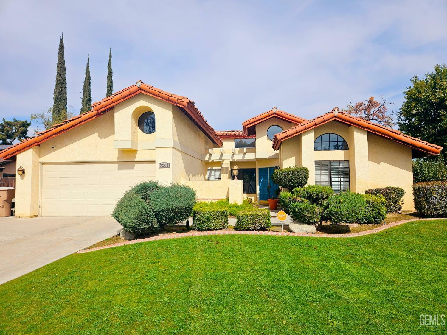 7001 Margaret Court  Bakersfield CA 93309 photo