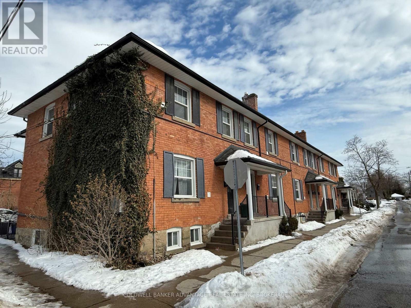 Property Photo: 18 1/2-26 Cherry Street ON L2R 5M4