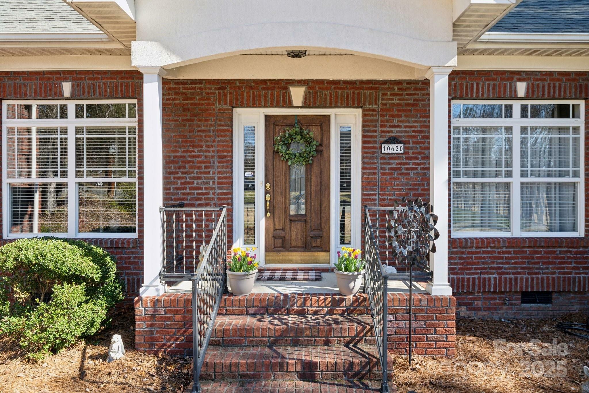 Property Photo: 10620 S Ford Road NC 28214