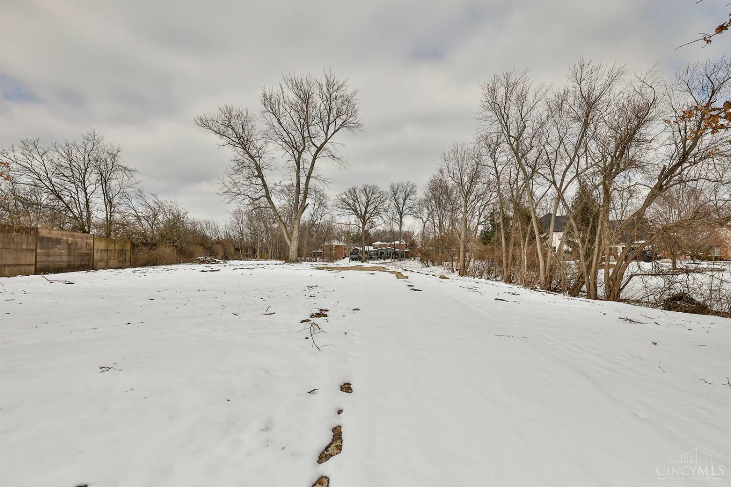 6260 Cooper Road  Montgomery OH 45242 photo
