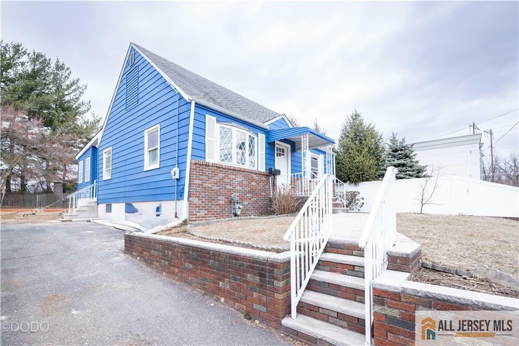 Property Photo:  13 Prospect Street  NJ 08840 