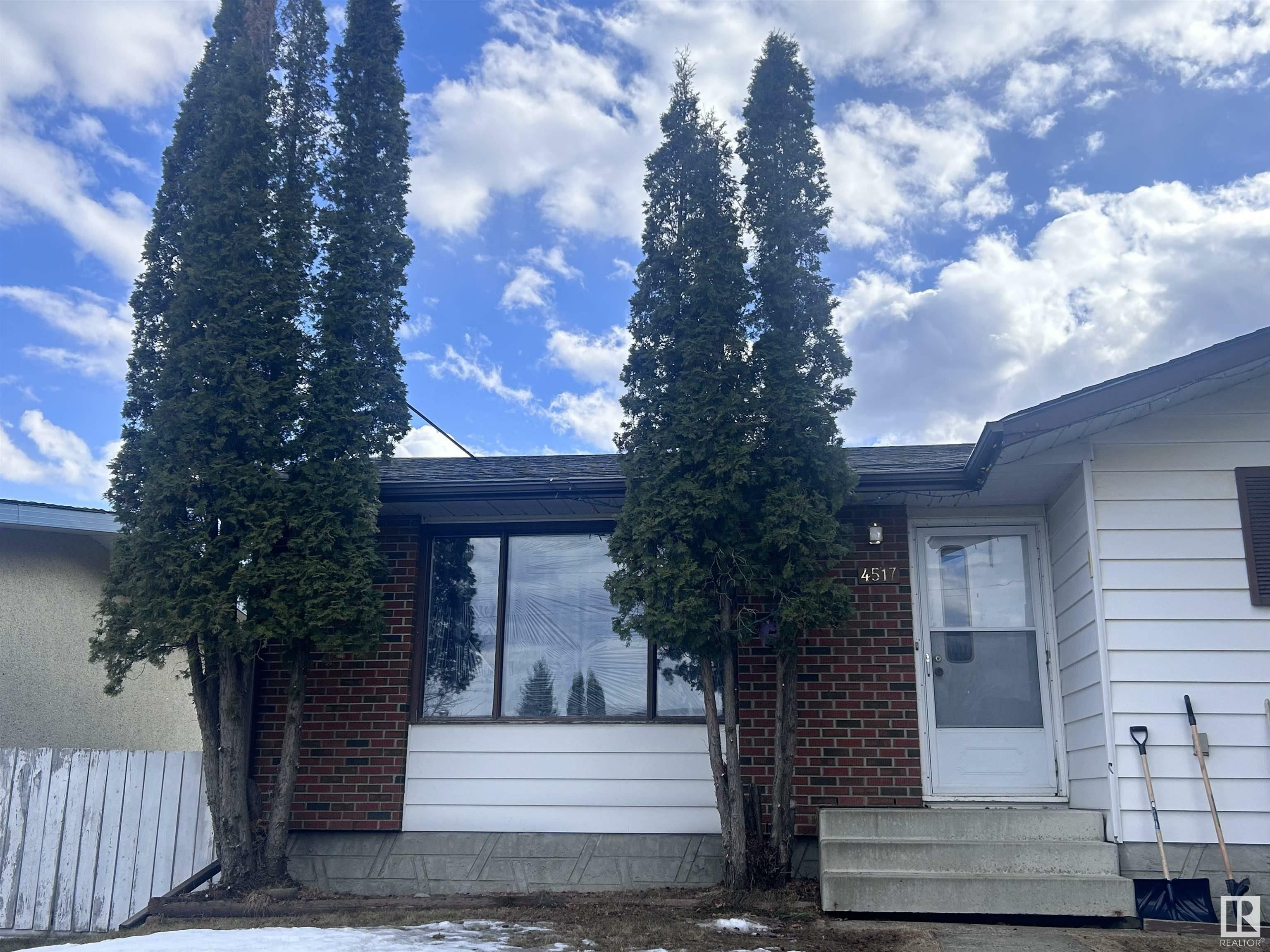 Photo de la propriété: 4517 44 Avenue AB T7A 1G7