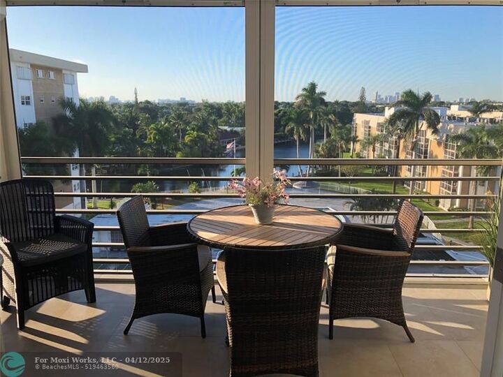 Property Photo:  3050 NE 16th Ave 601  FL 33334 