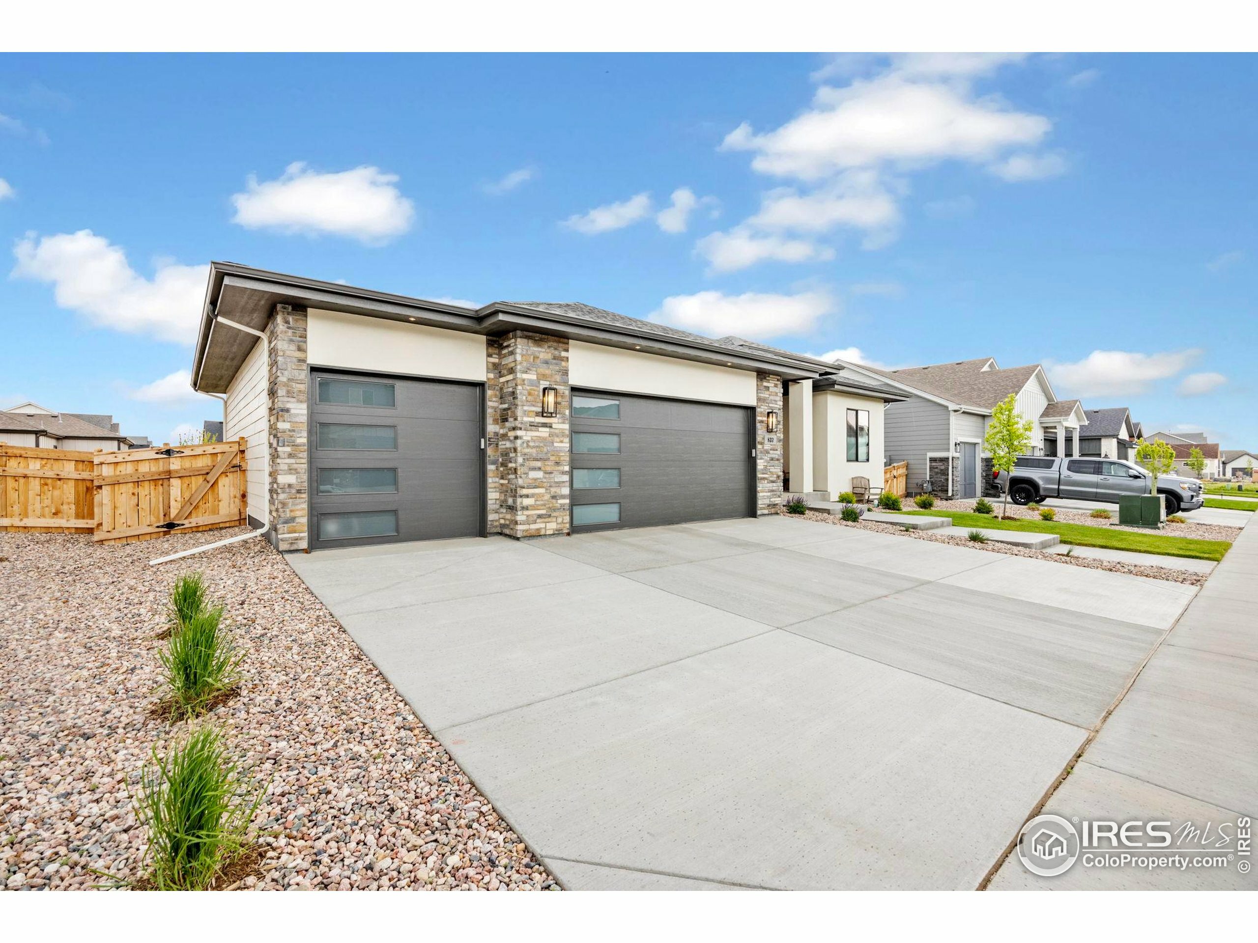 Property Photo: 833 Canoe Birch Dr CO 80550
