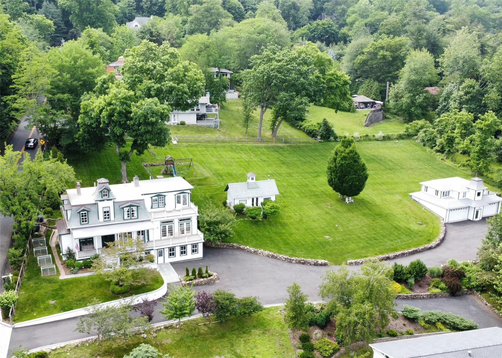 Property Photo:  71 Old Mountain Road S  NY 10960 
