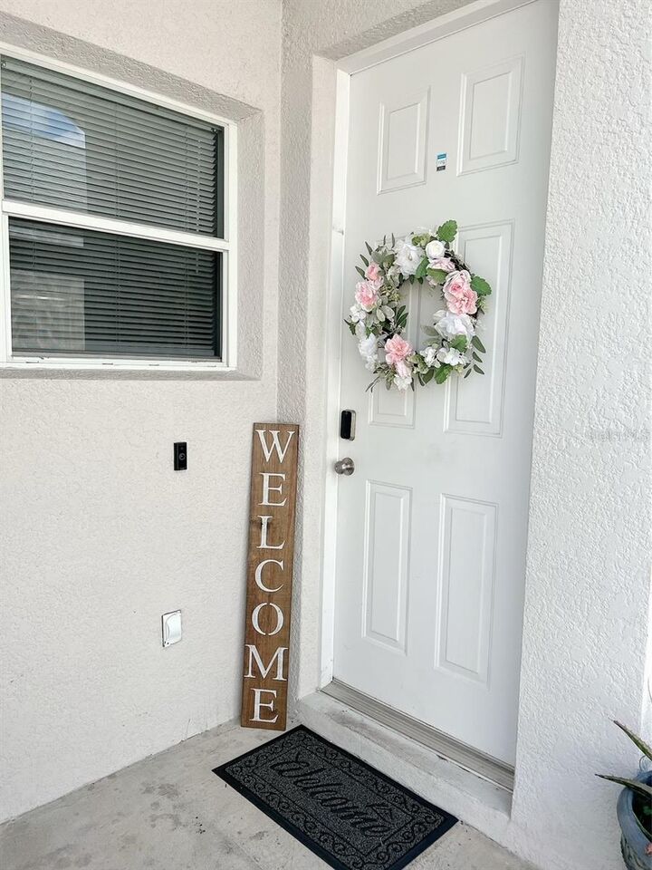 Property Photo: 547 Madina Circle FL 33837