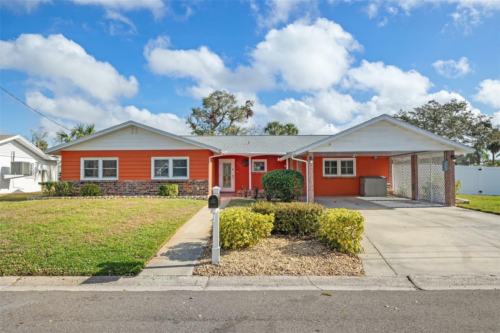 Property Photo: 5001 Shetland Avenue FL 33615