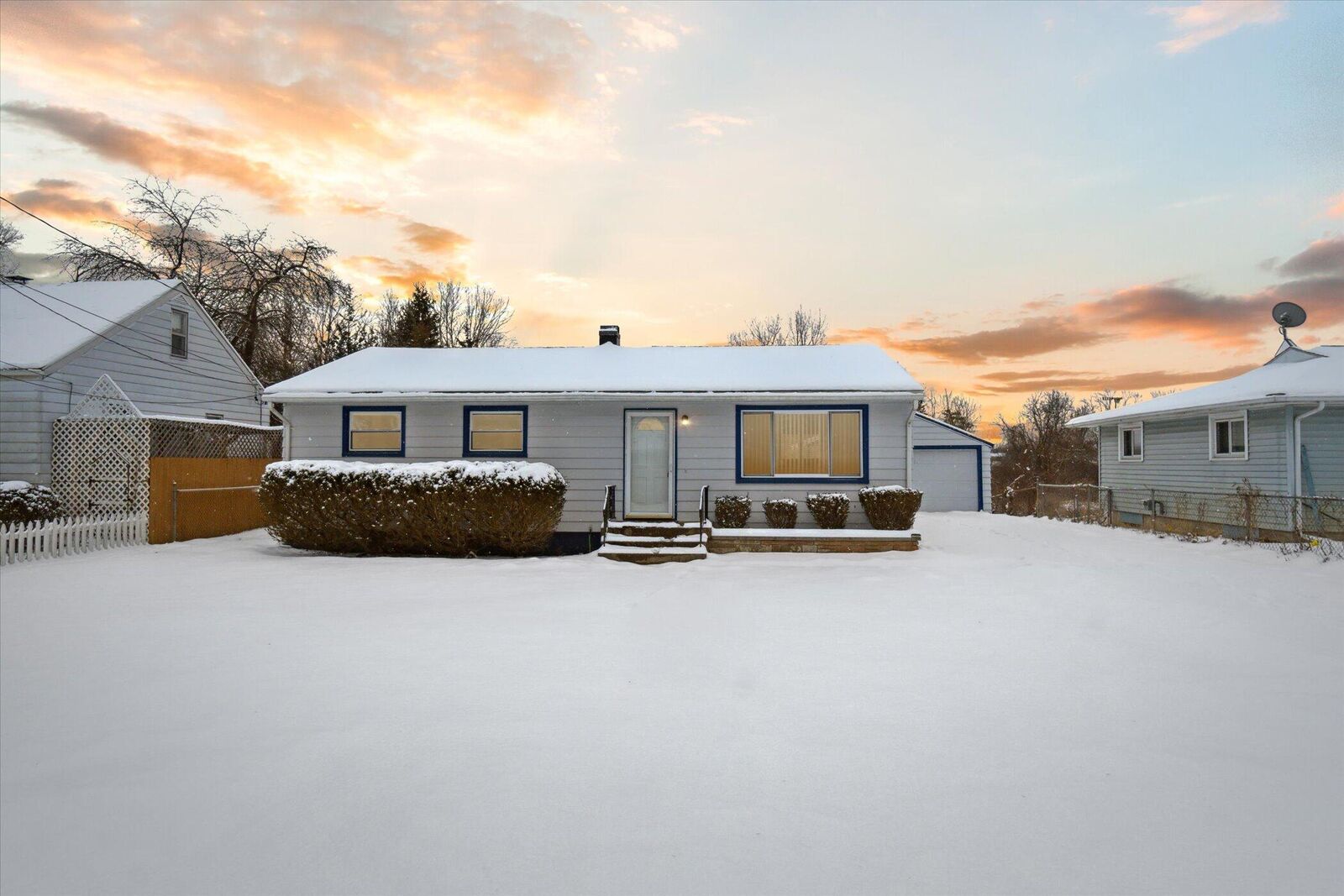 Property Photo: 3638 Roosevelt Circle MI 49203