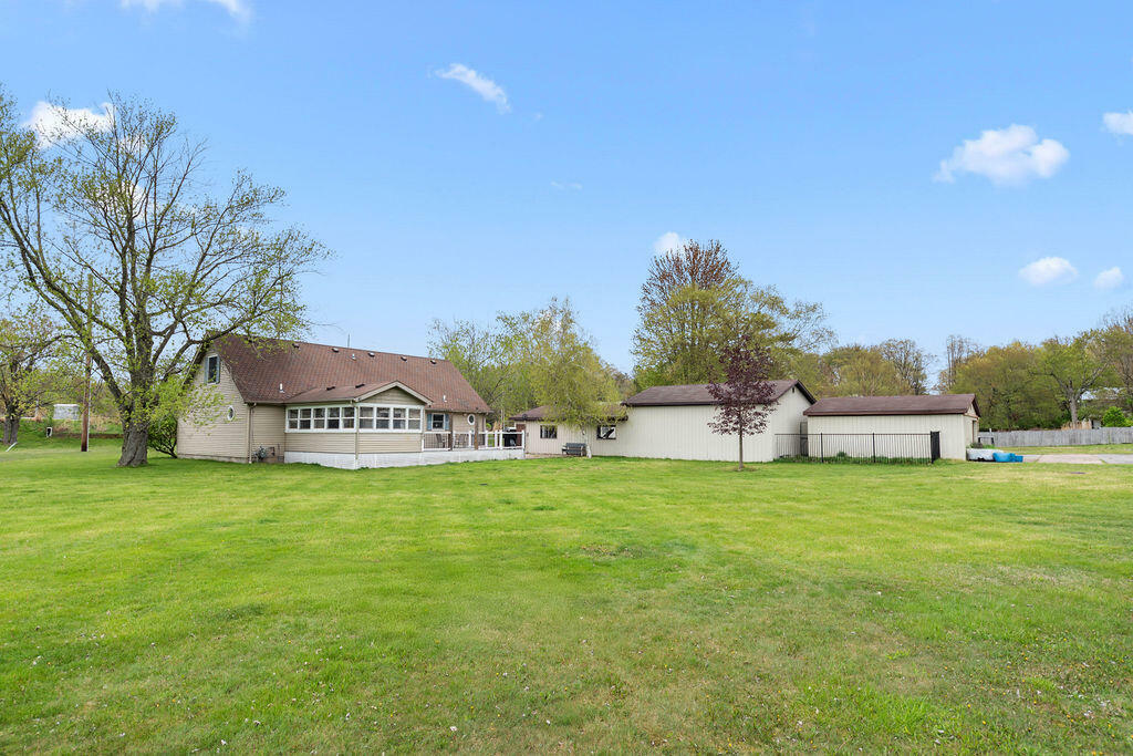 Property Photo: 8770 W East Road MI 49128