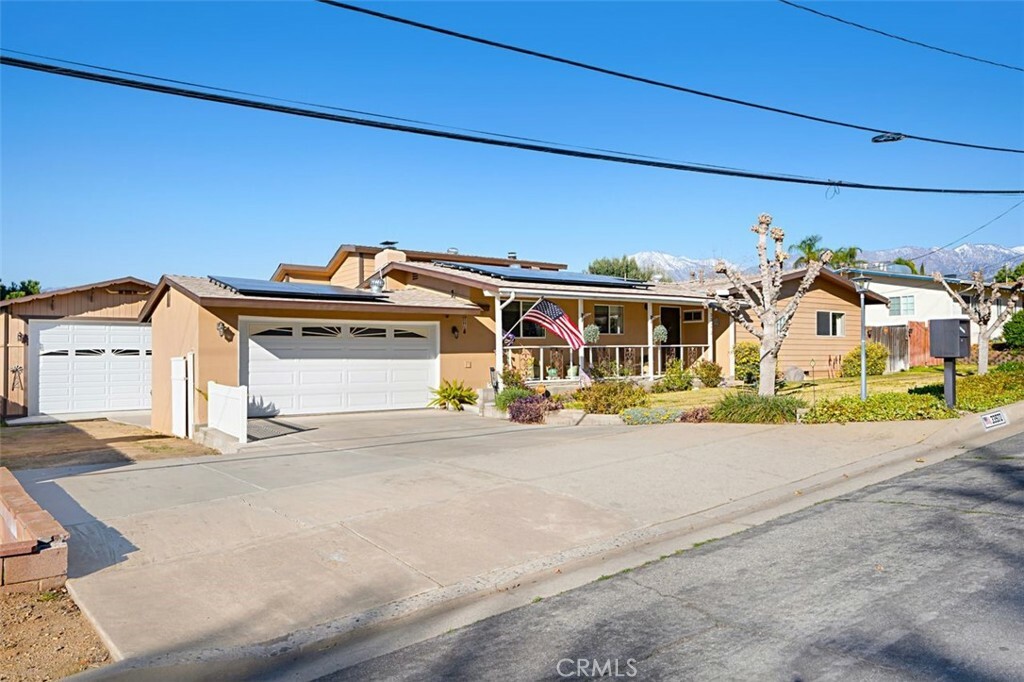 Property Photo: 33972 Nebraska Lane CA 92399