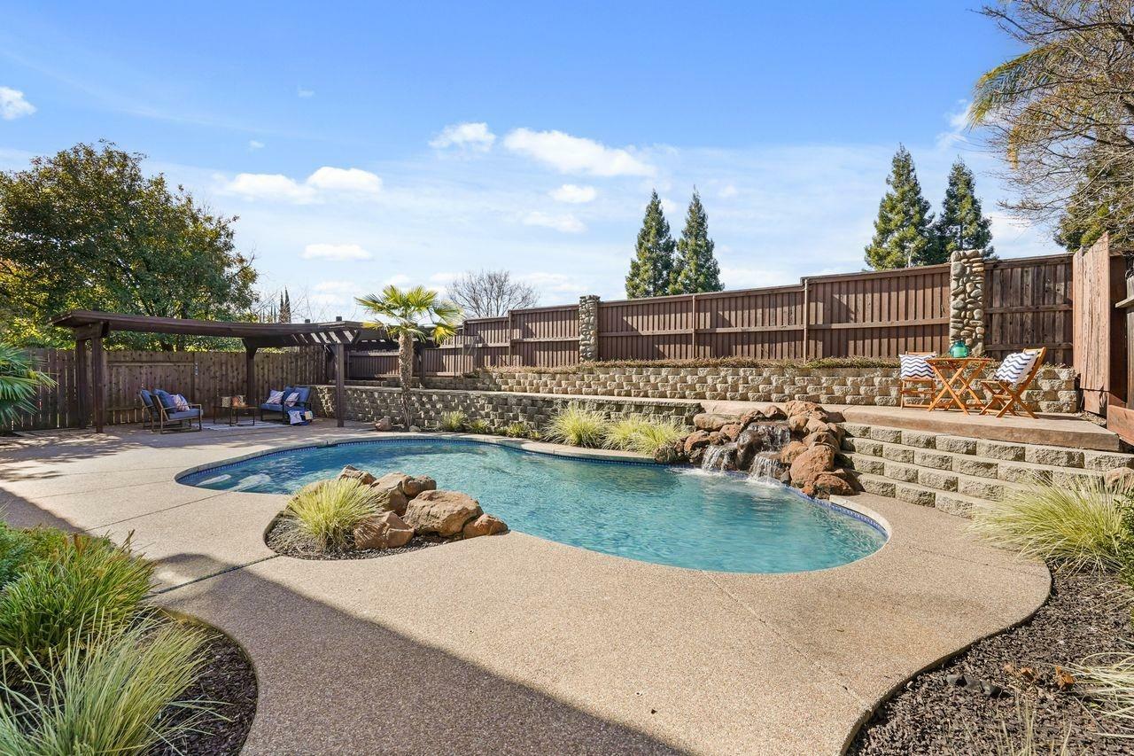 Property Photo:  5002 Knights Way  CA 95765 