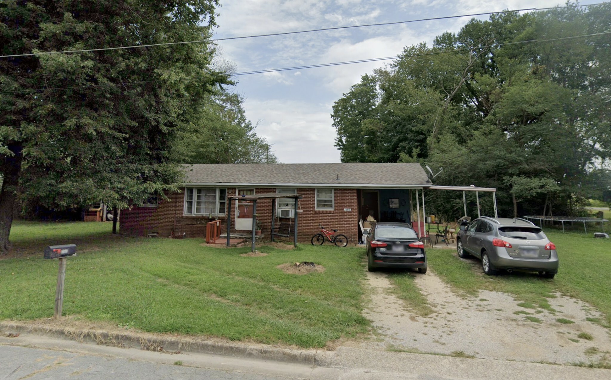 Property Photo:  1306 Hart Ave  TN 38464 