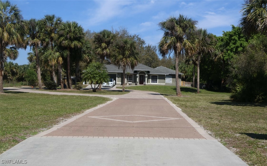 Property Photo:  141 18th Avenue NE  FL 34120 