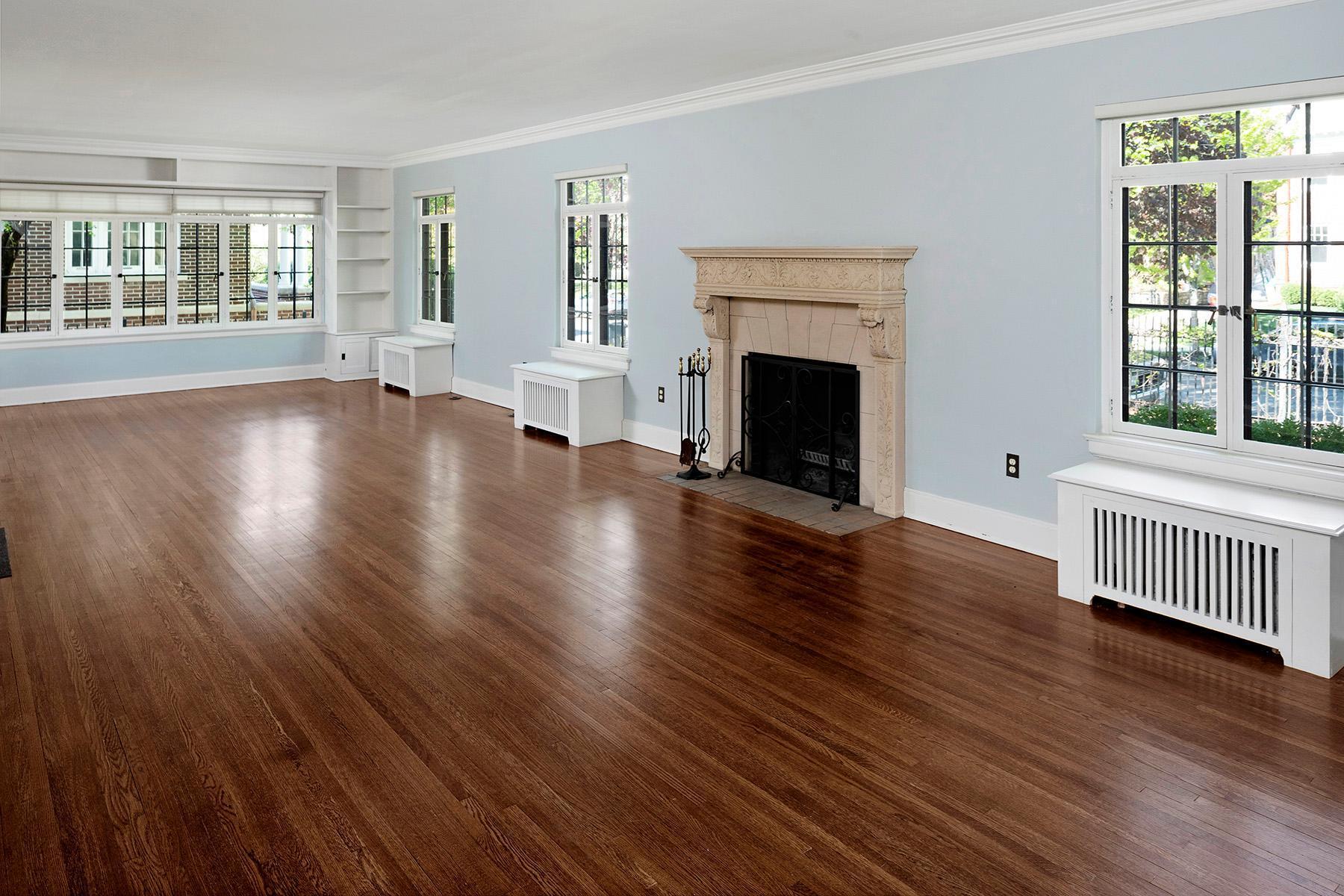 Property Photo: 1769 Dupont Avenue S 1 MN 55403