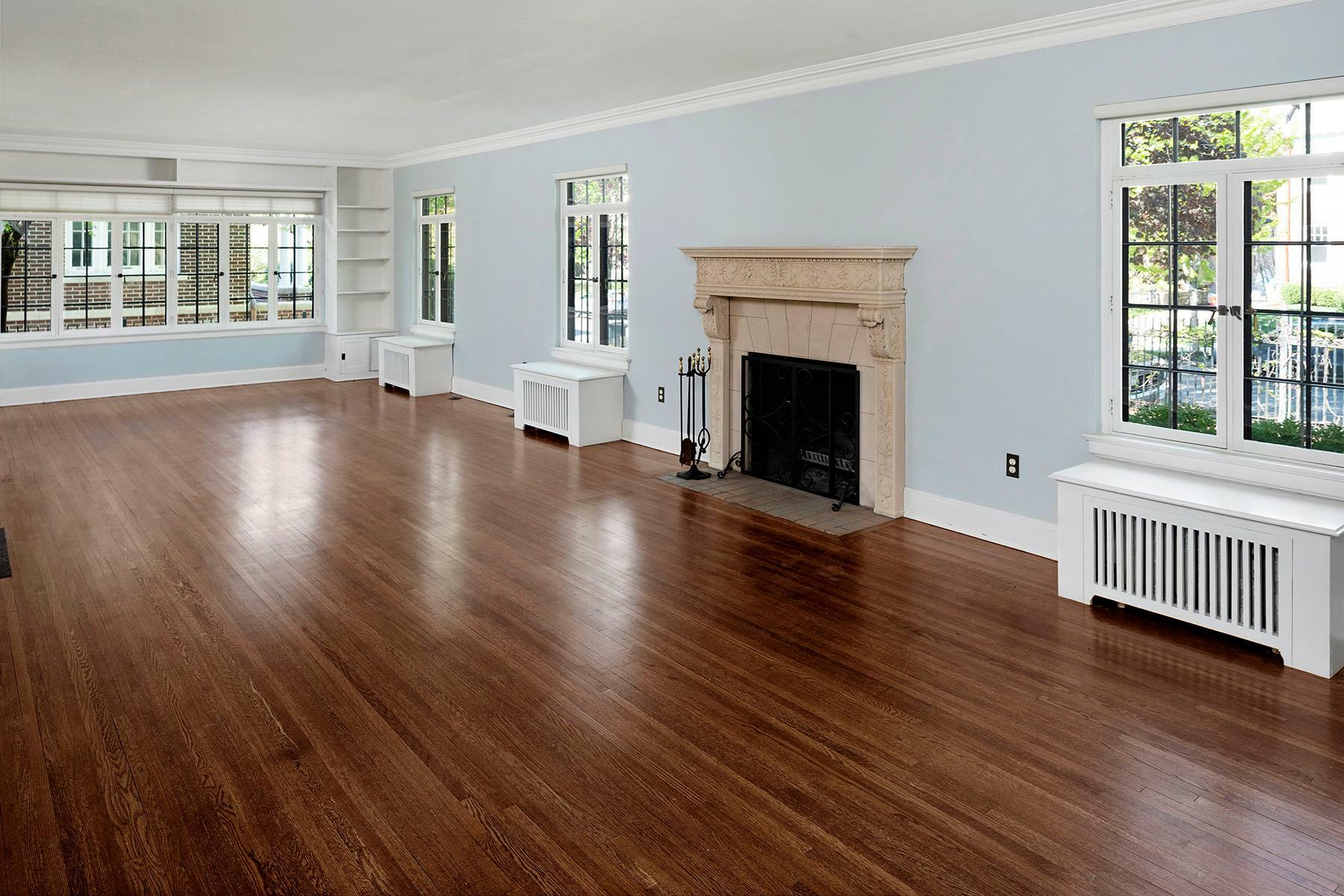 Property Photo: 1769 Dupont Avenue S 1 MN 55403