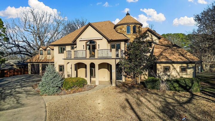 Property Photo: 608 Sequoyah Drive AR 72701