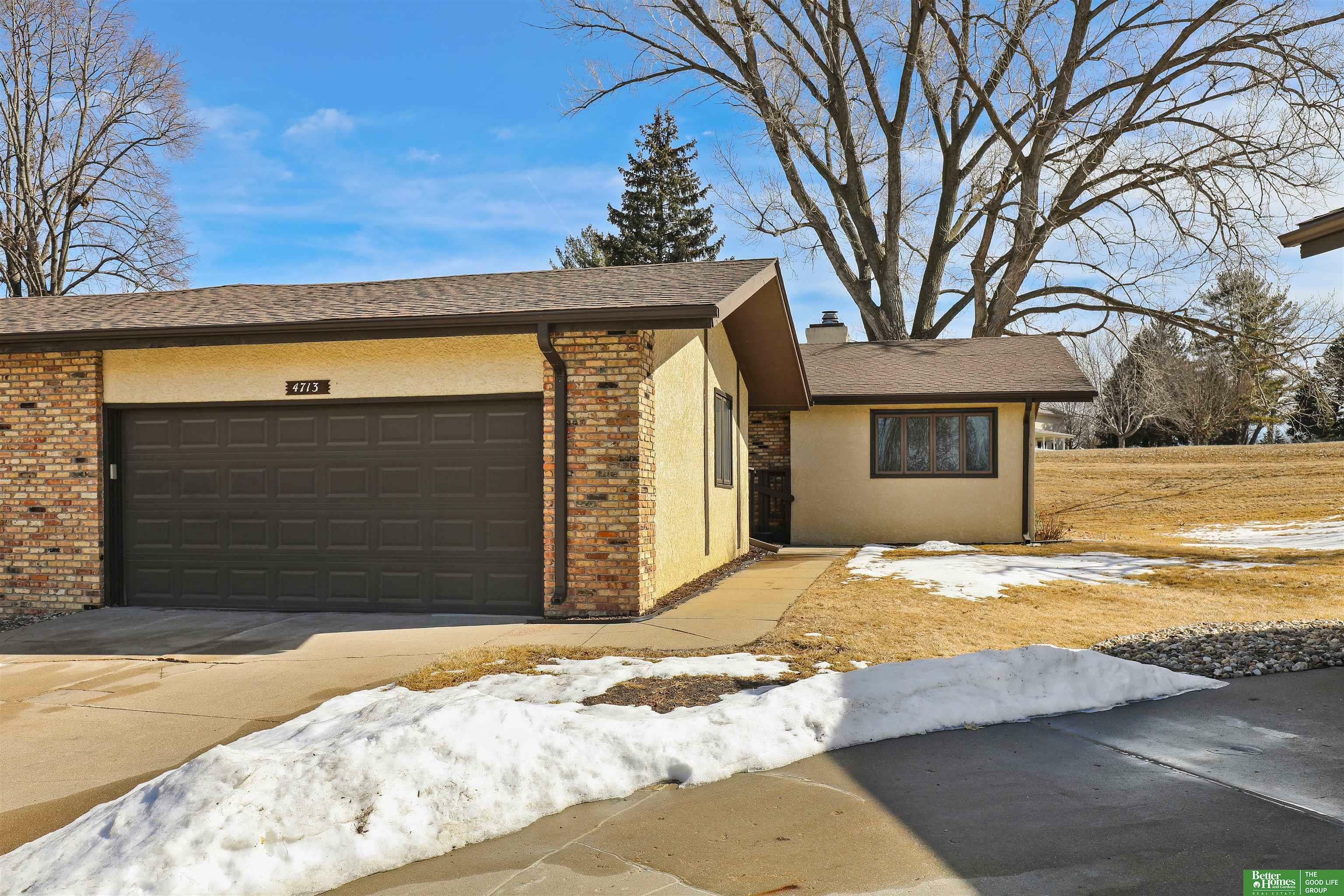 Property Photo: 4713 N 111th Circle NE 68164