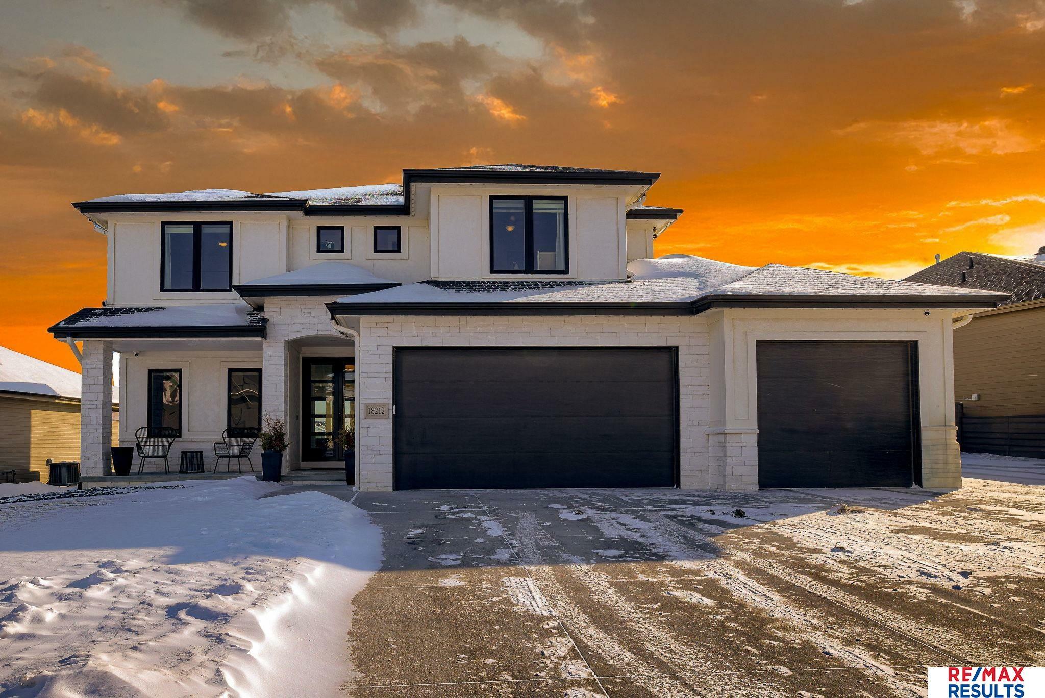 Property Photo: 18212 Cheyenne Road NE 68136